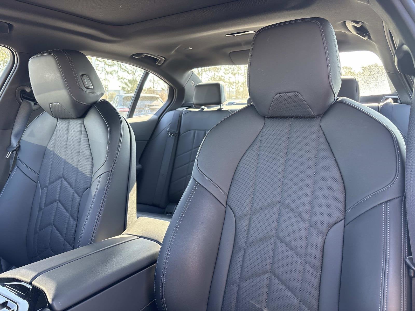 2026 BMW 5 Series 530i