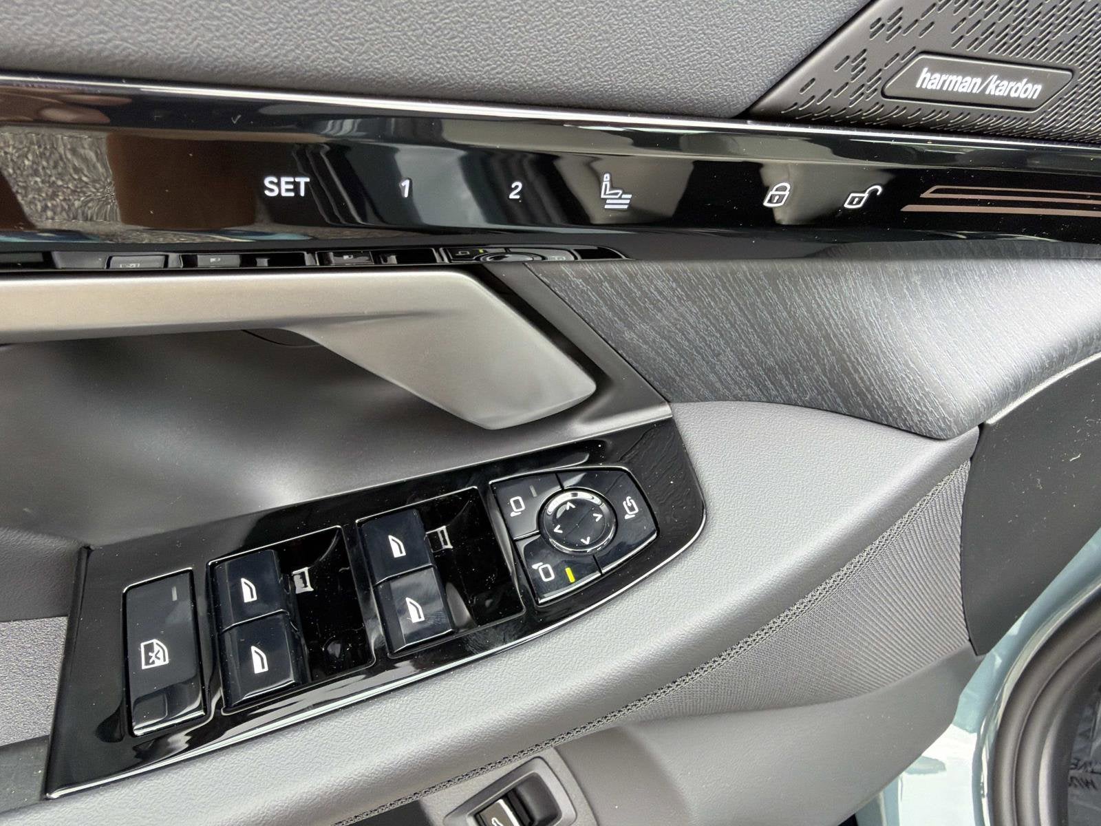 2026 BMW 5 Series 530i