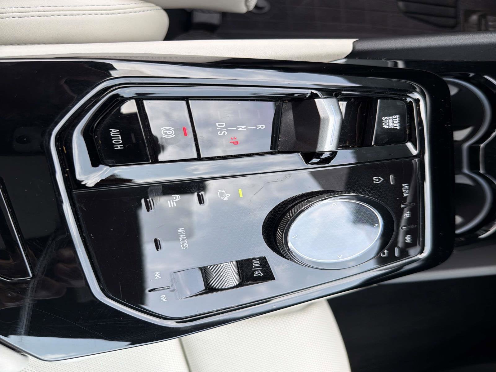 2024 BMW 5 Series 530i