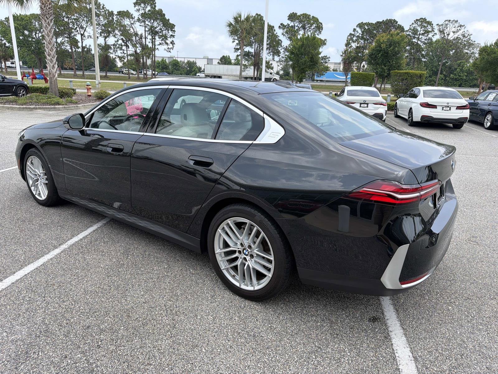 2024 BMW 5 Series 530i