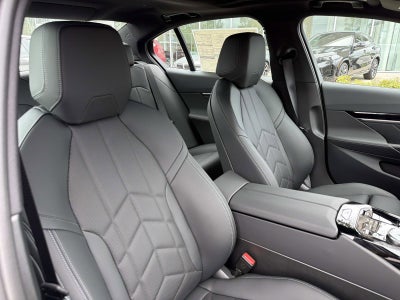 2026 BMW 5 Series 530i