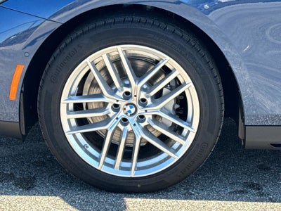 2025 BMW 5 Series 530i