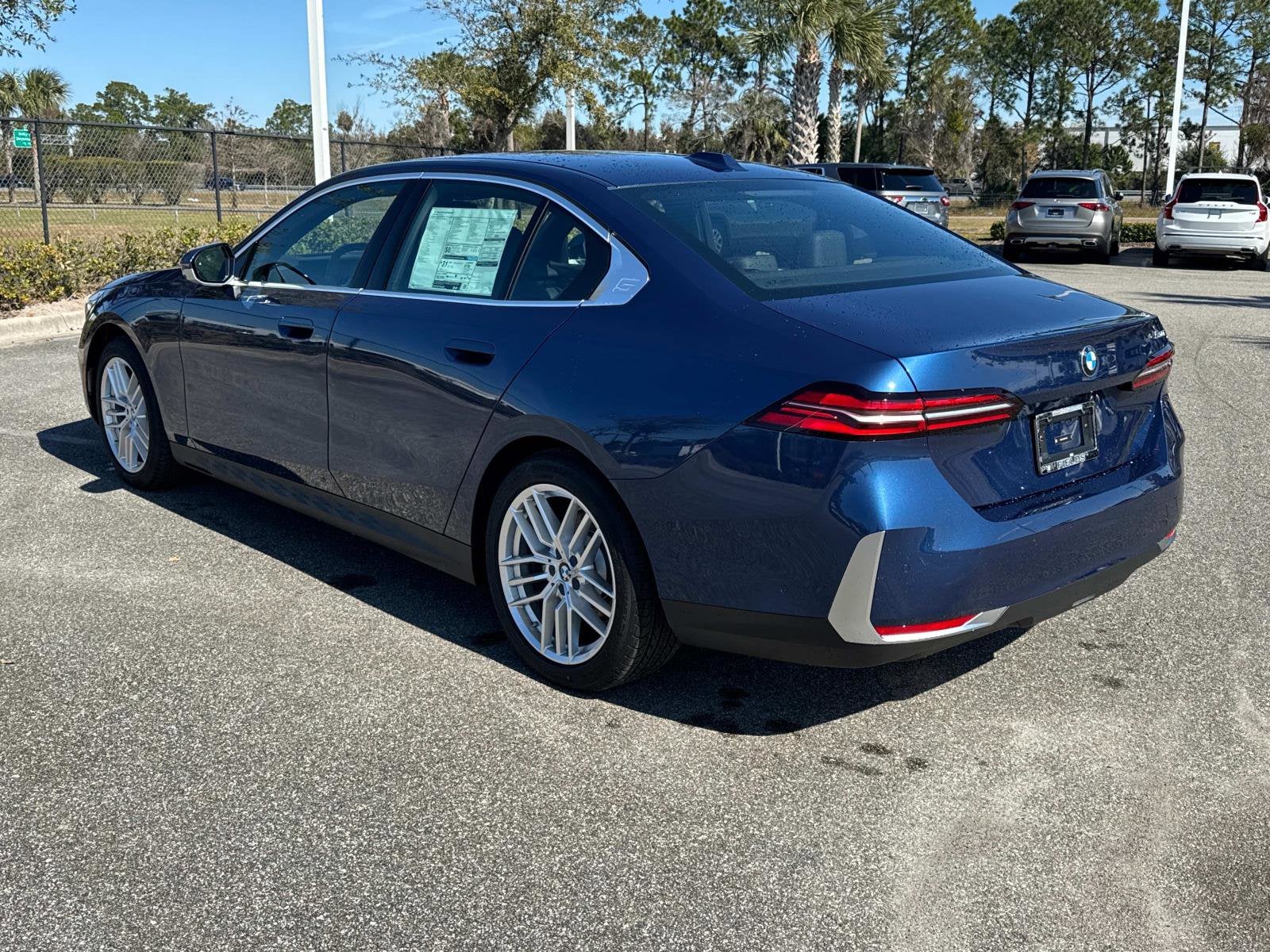2025 BMW 5 Series 530i