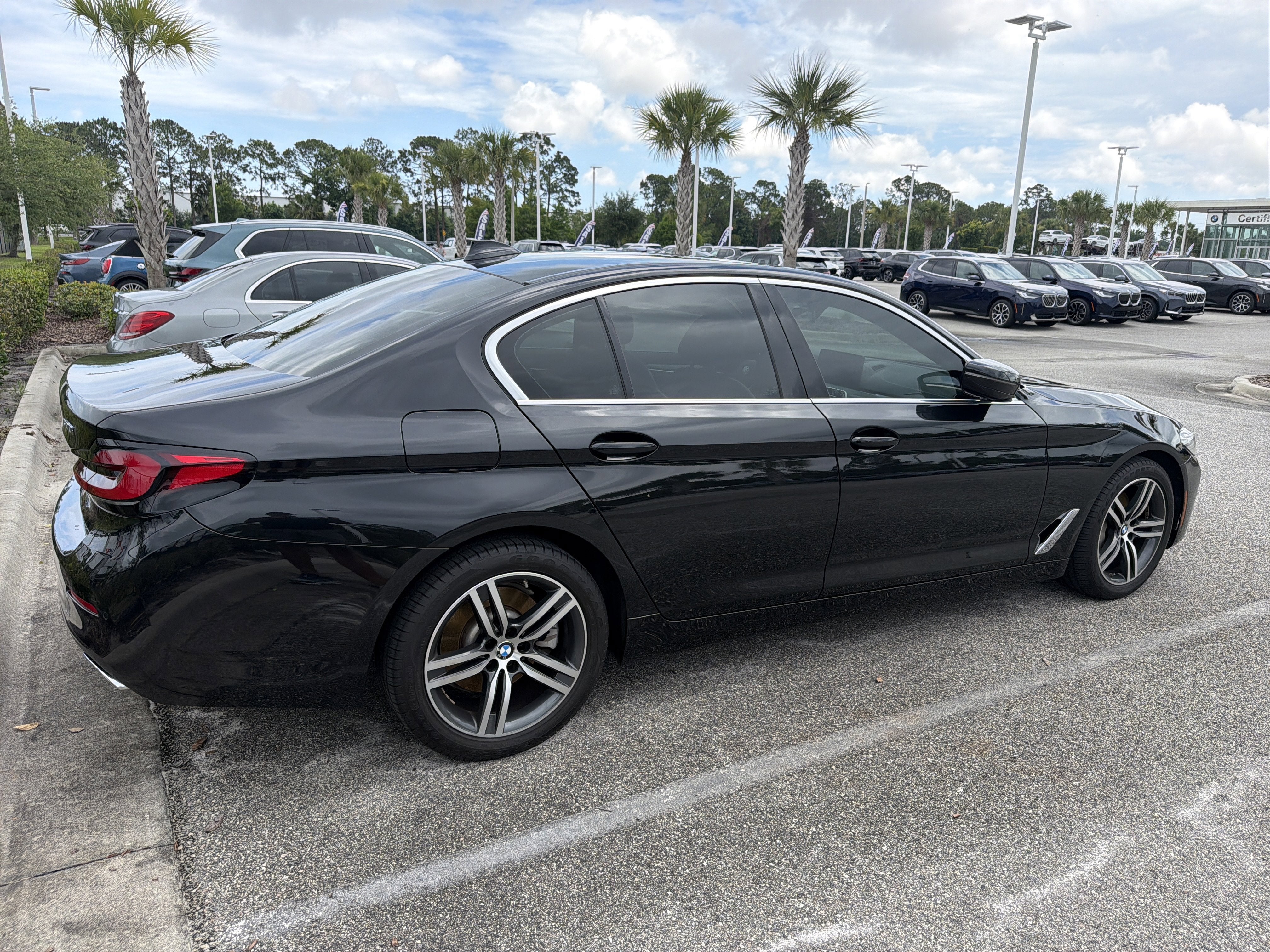2023 BMW 5 Series 530i