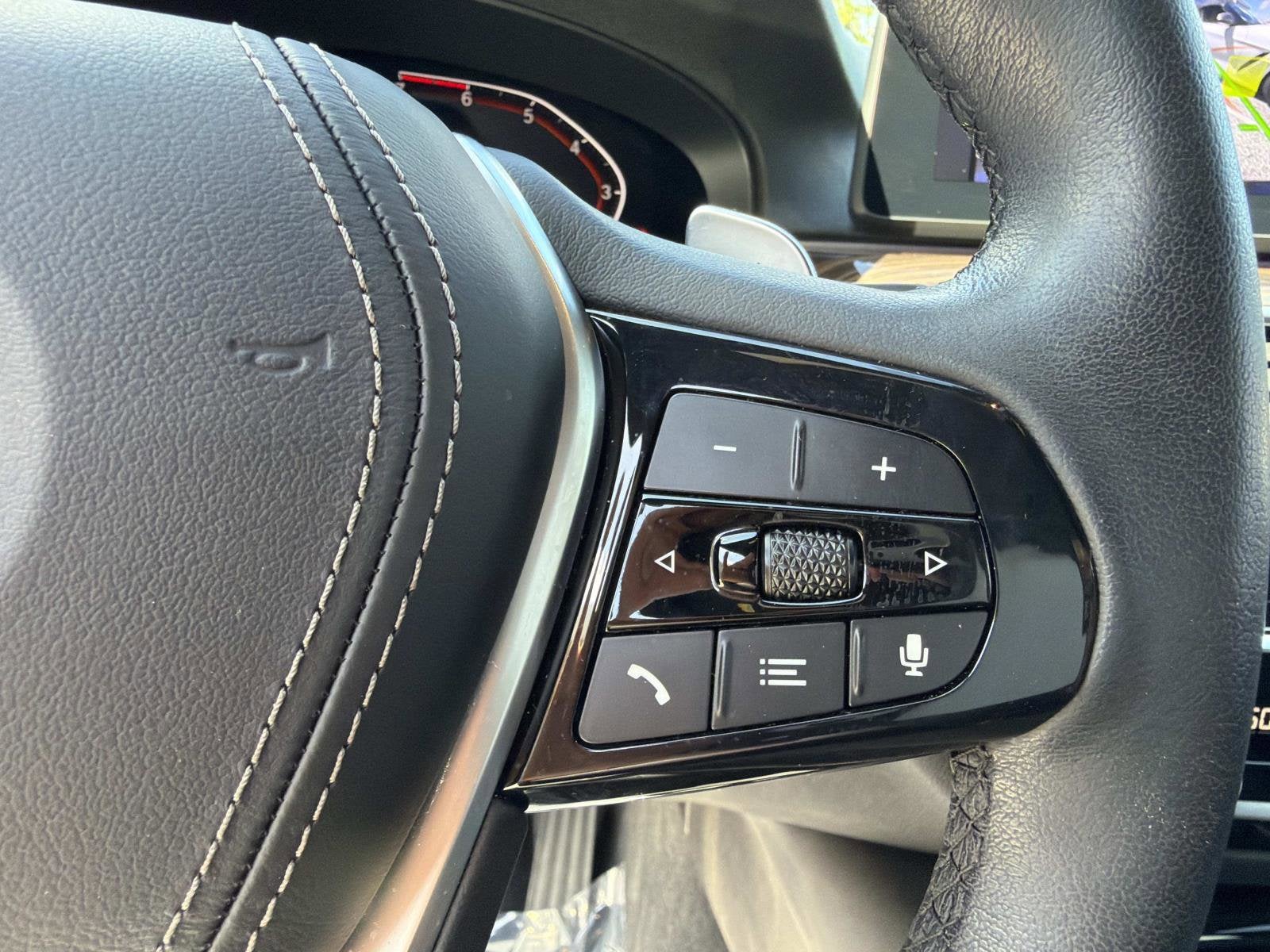 2023 BMW 5 Series 530i