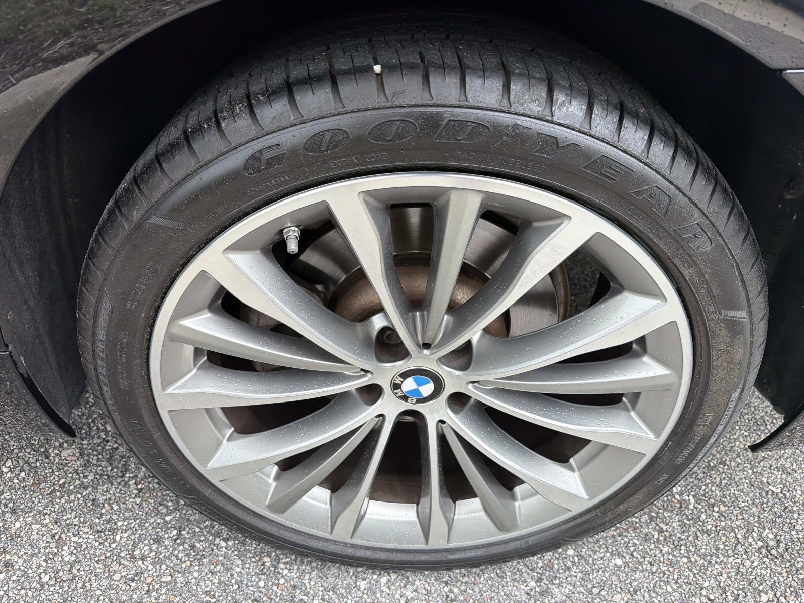 2023 BMW 5 Series 530i