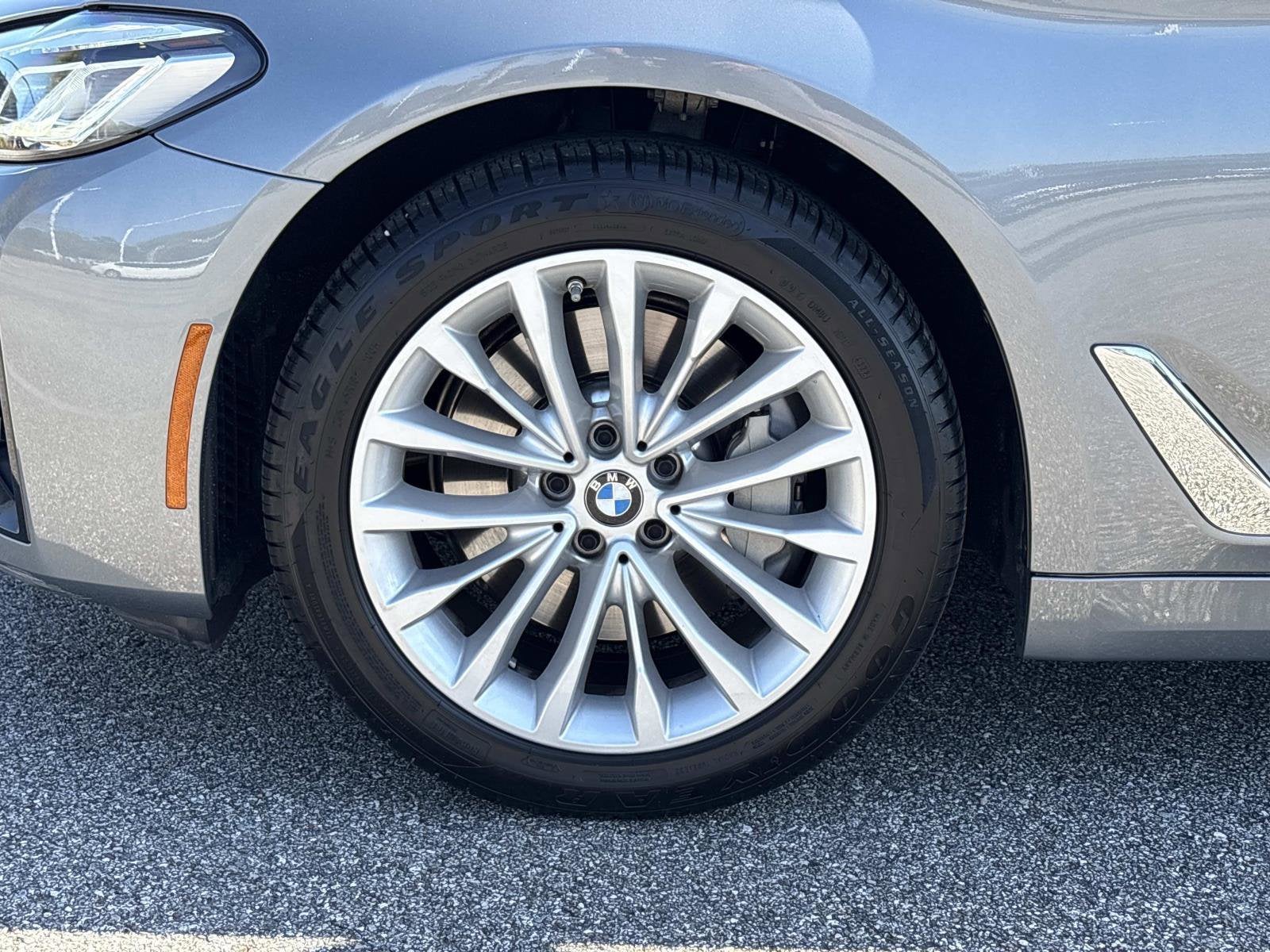 2023 BMW 5 Series 530i