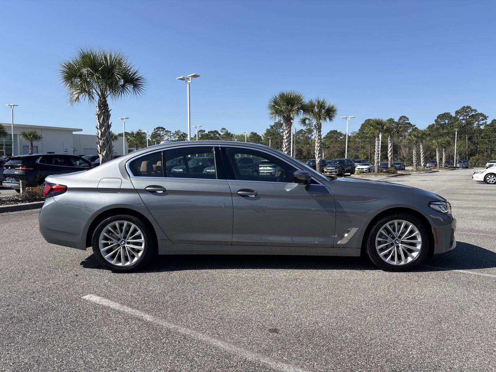 2023 BMW 5 Series 530i