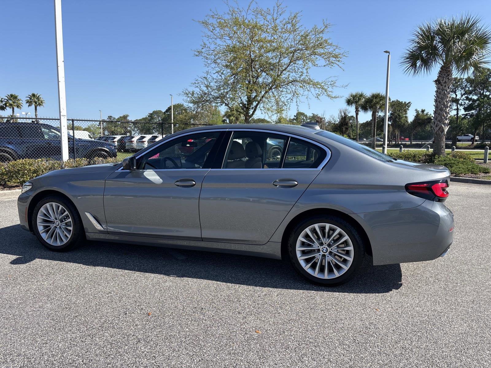 2023 BMW 5 Series 530i