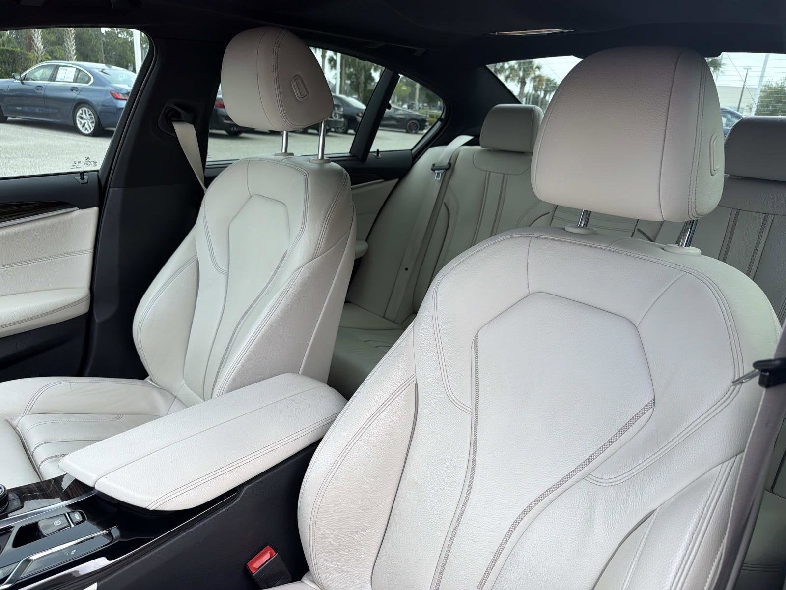 2022 BMW 5 Series 540i