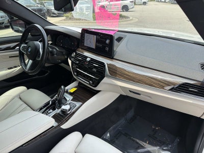 2022 BMW 5 Series 540i