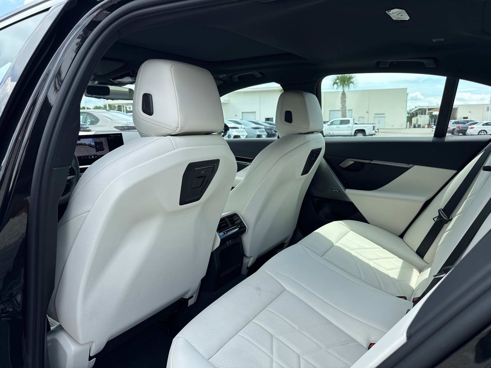 2025 BMW 5 Series 530i xDrive