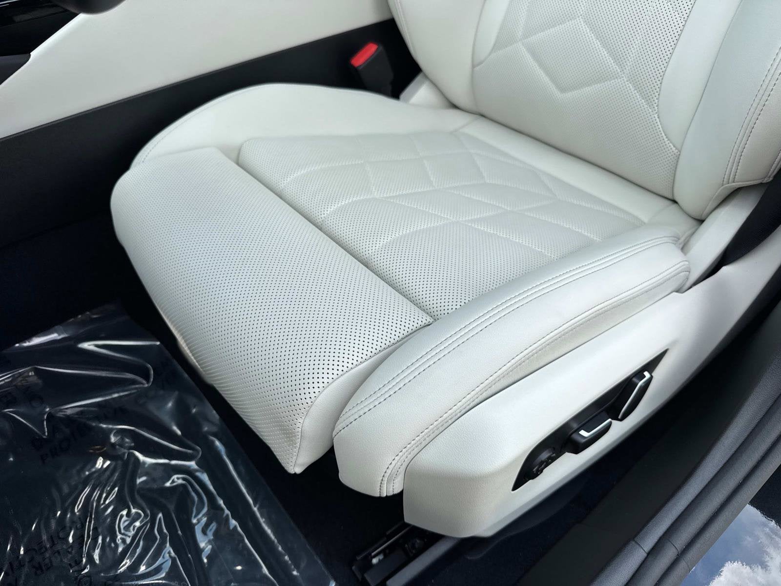 2025 BMW 5 Series 530i xDrive