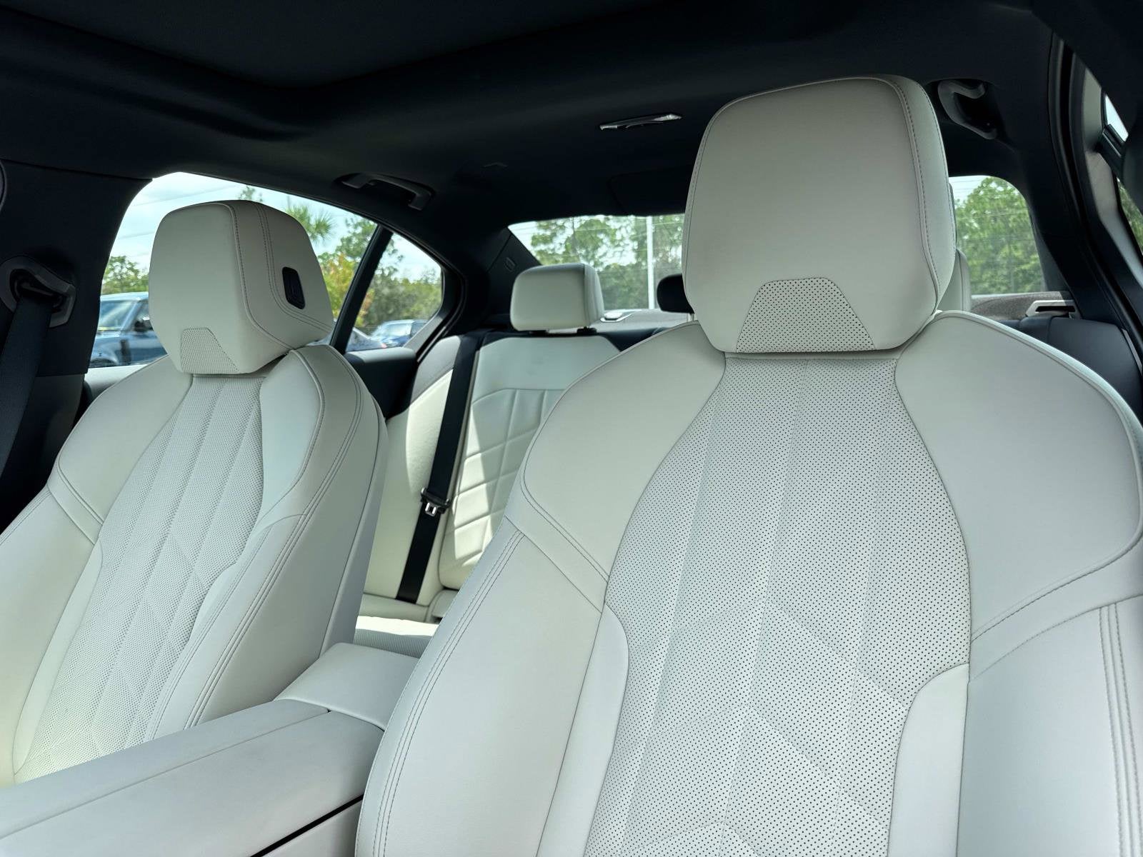 2025 BMW 5 Series 530i xDrive