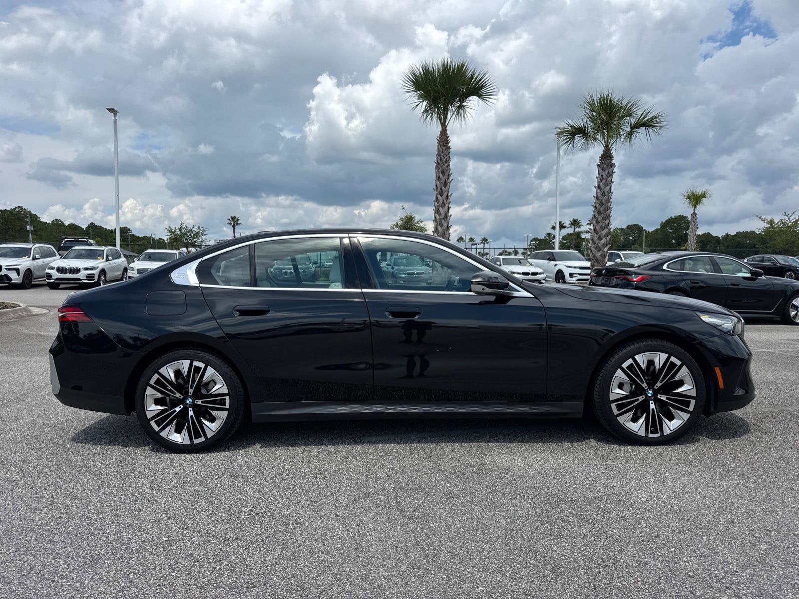 2025 BMW 5 Series 530i xDrive