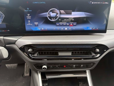 2025 BMW 3 Series M340i