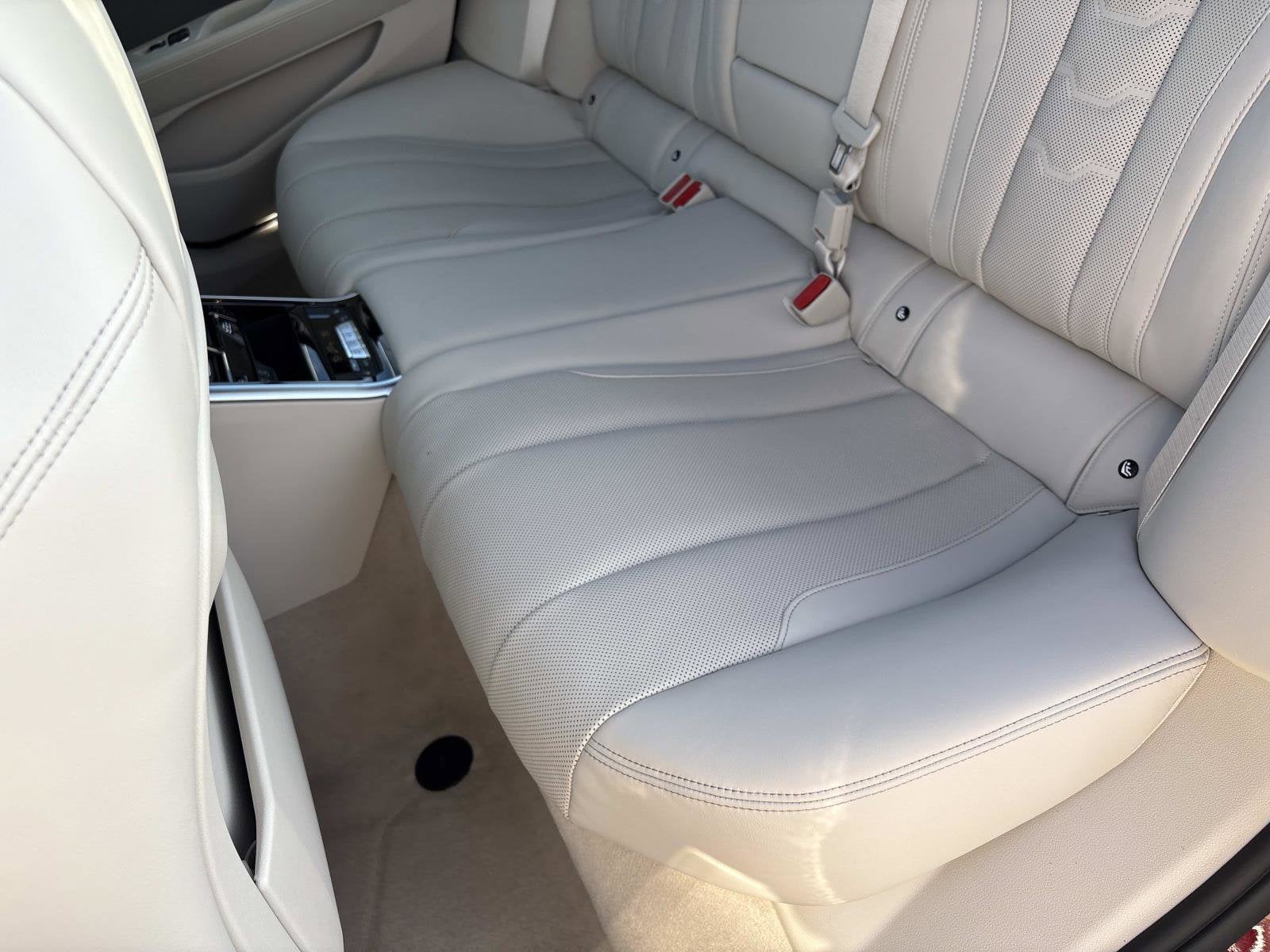 2026 BMW 8 Series 840i