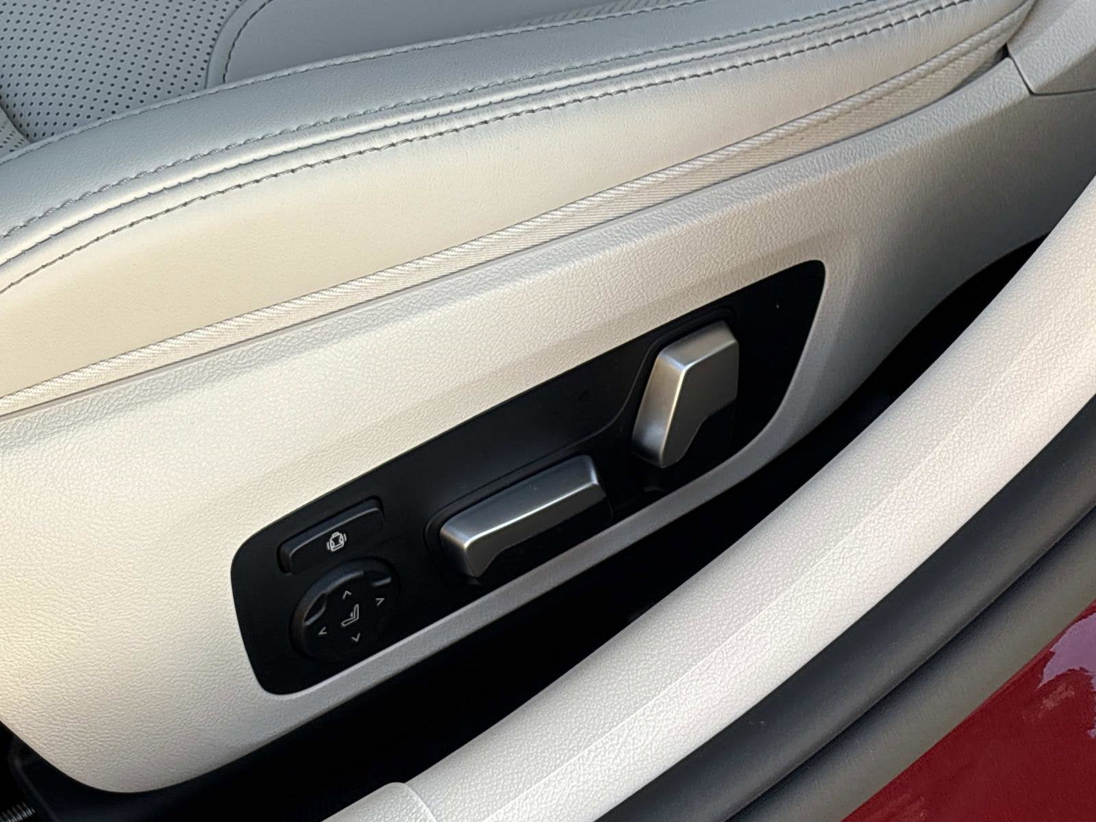 2026 BMW 8 Series 840i