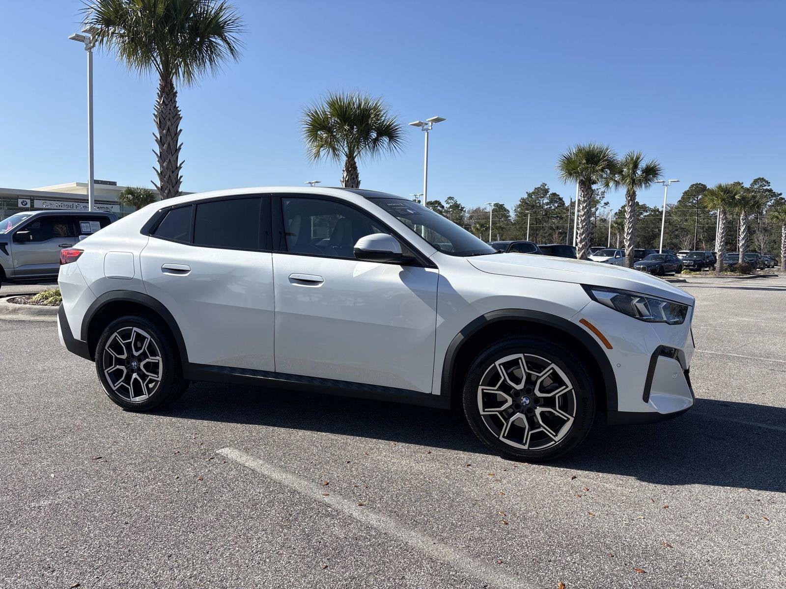 2025 BMW X2 xDrive28i