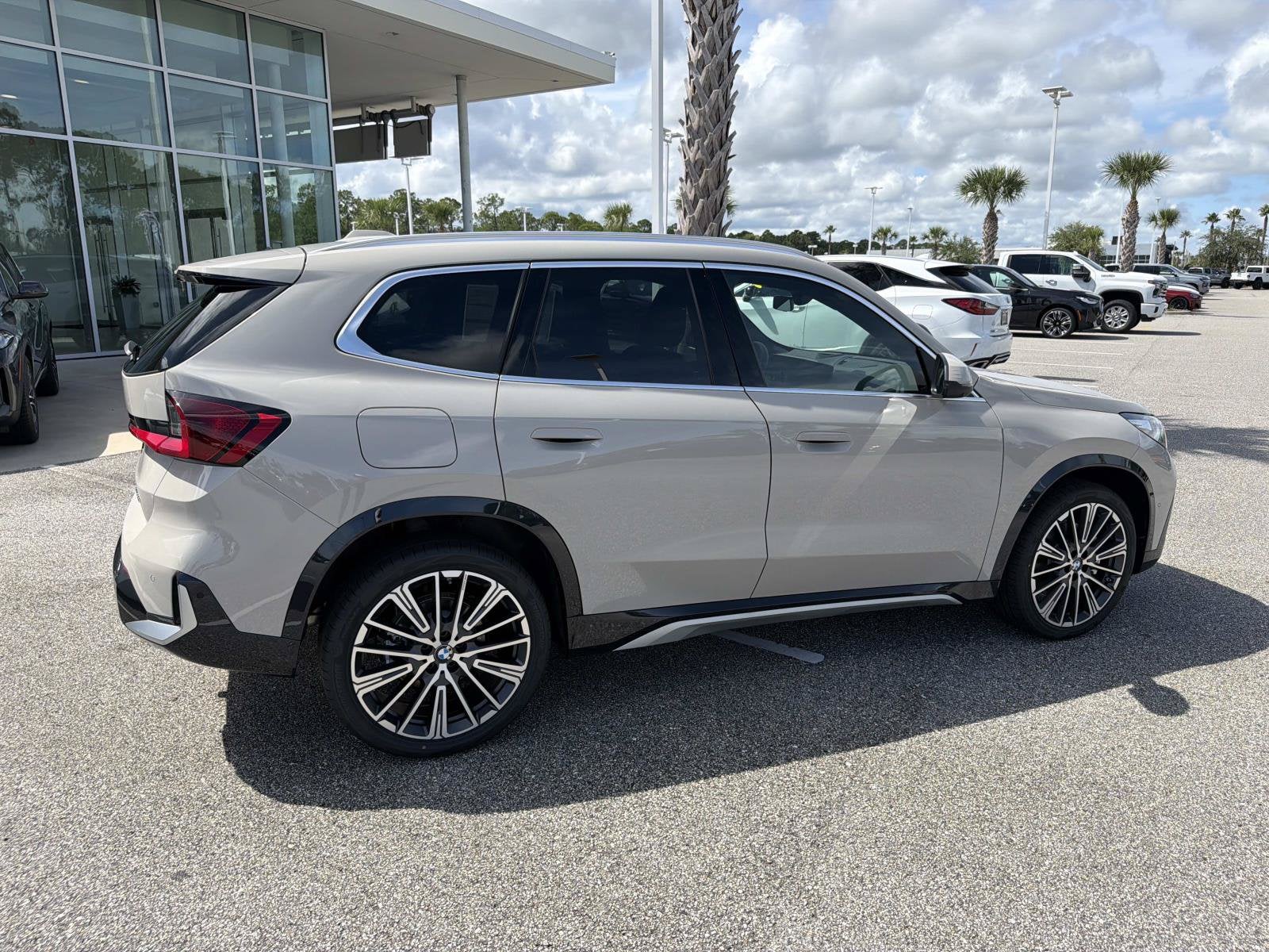 2027 BMW X1 xDrive28i