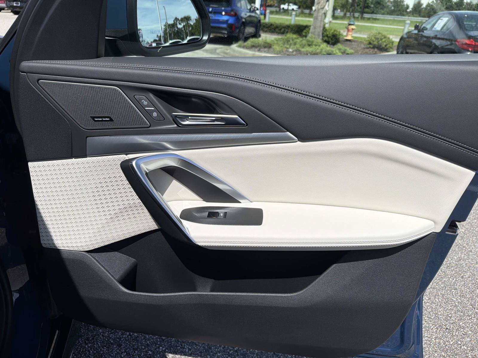 2027 BMW X1 xDrive28i