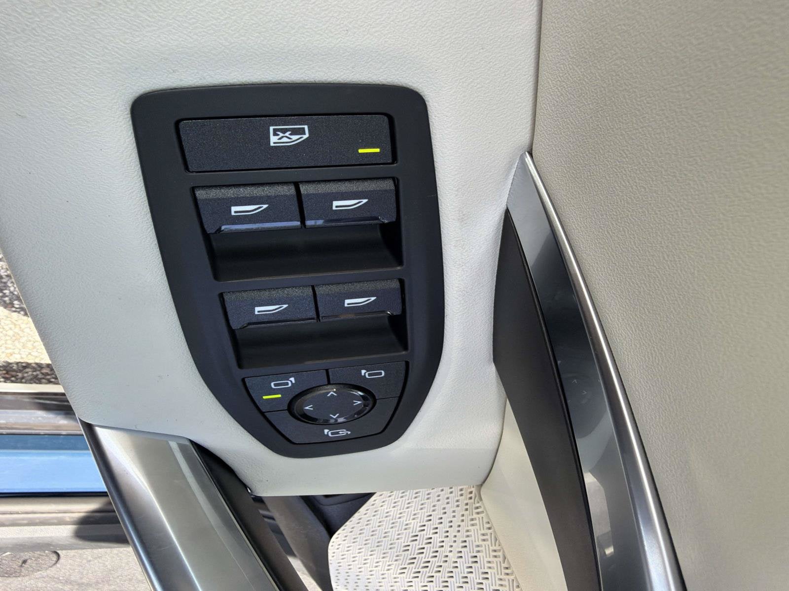 2027 BMW X1 xDrive28i