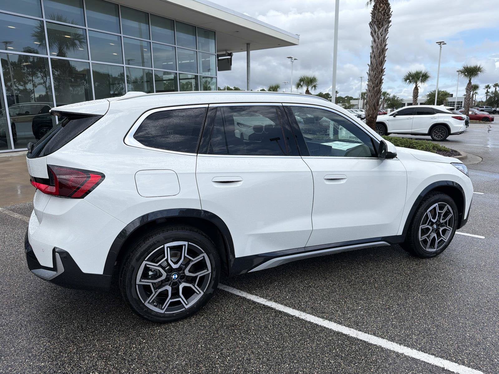 2027 BMW X1 xDrive28i