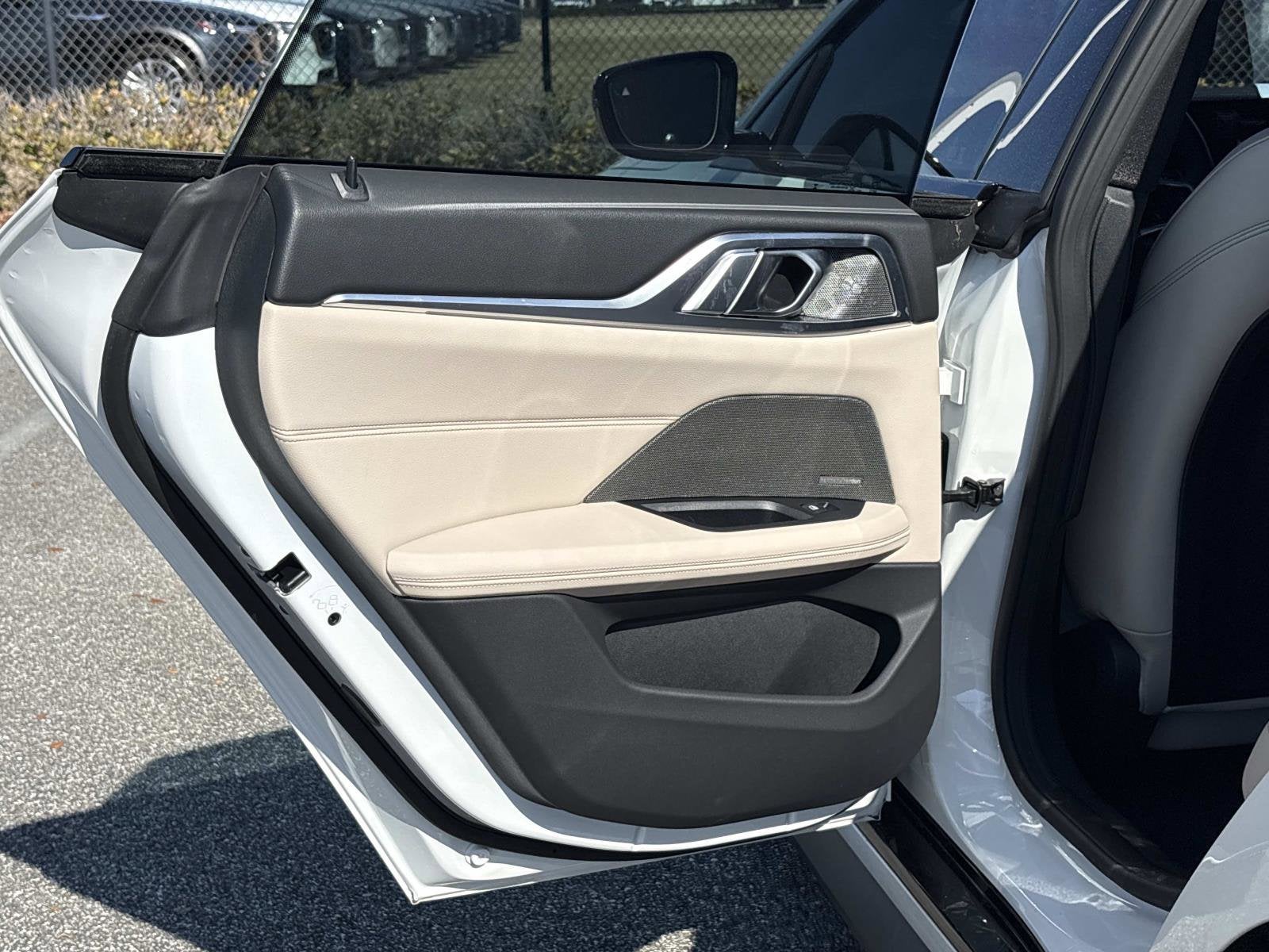 2025 BMW i4 eDrive40