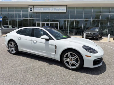 2022 Porsche Panamera 4 Platinum Edition