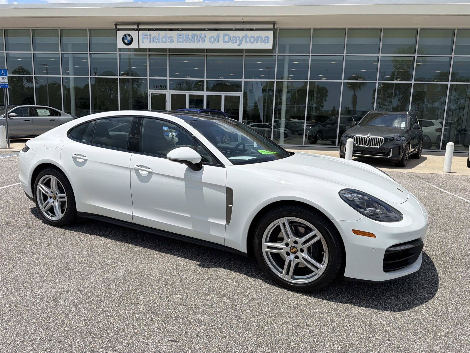 2022 Porsche Panamera 4 Platinum Edition