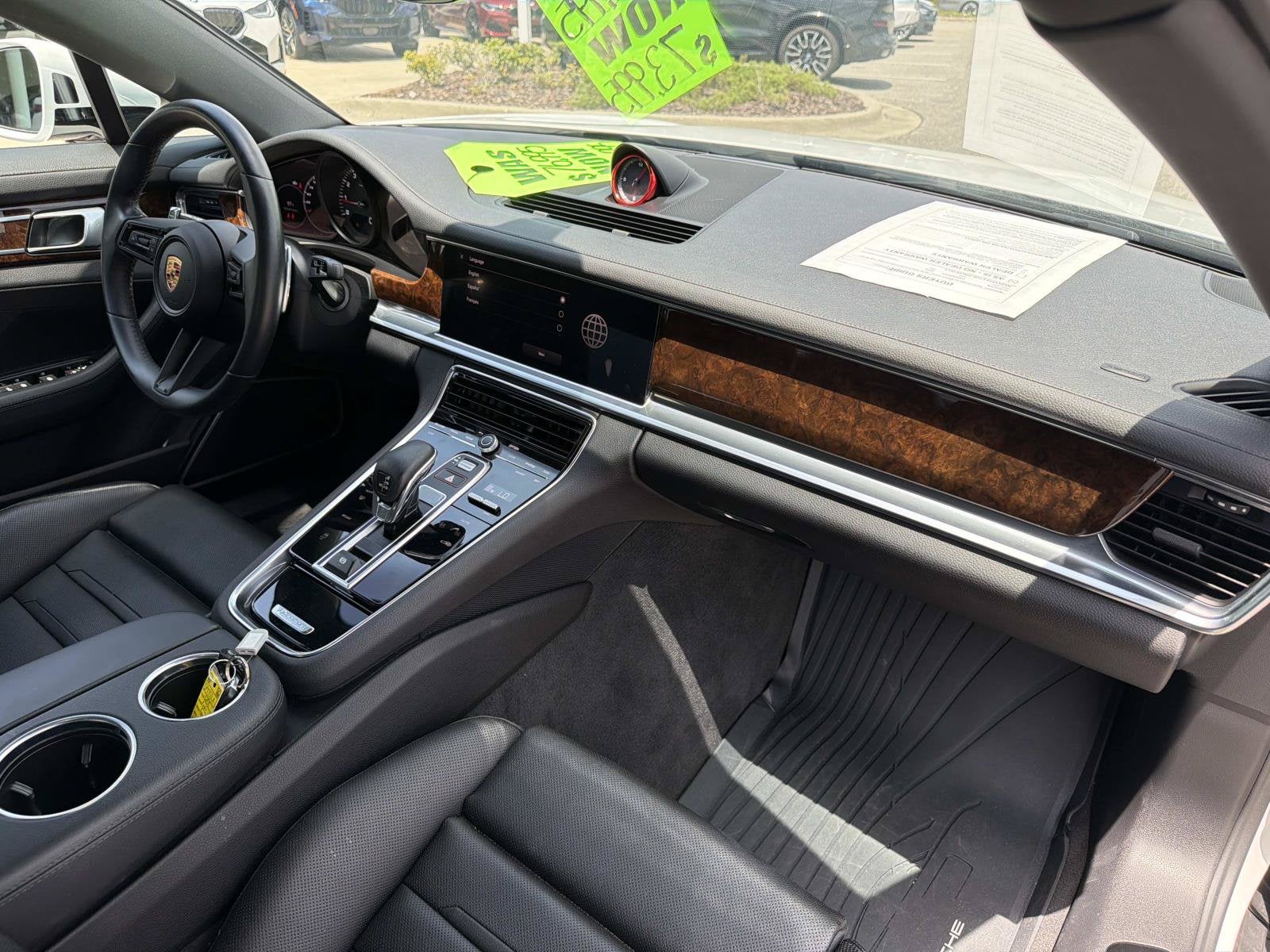 2022 Porsche Panamera 4 Platinum Edition