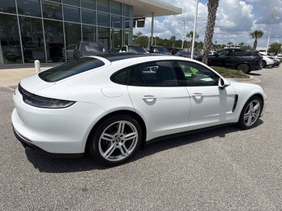 2022 Porsche Panamera 4 Platinum Edition