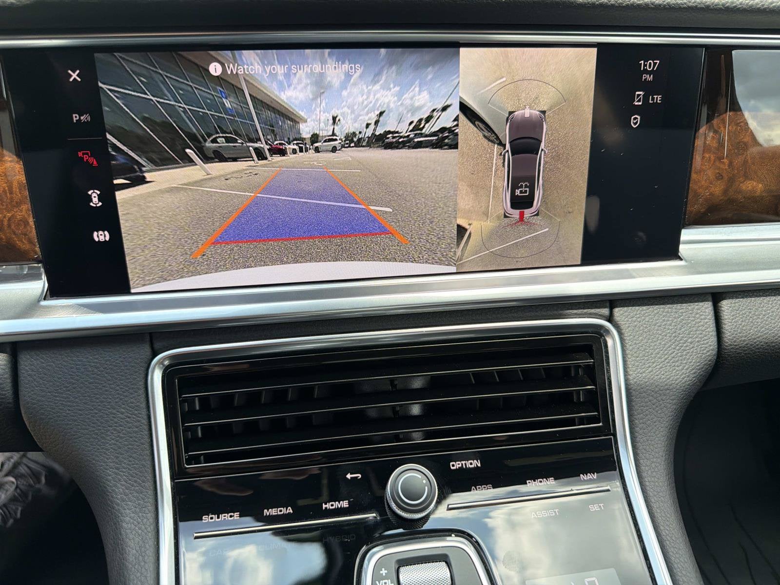 2022 Porsche Panamera 4 Platinum Edition