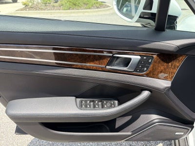 2022 Porsche Panamera 4 Platinum Edition