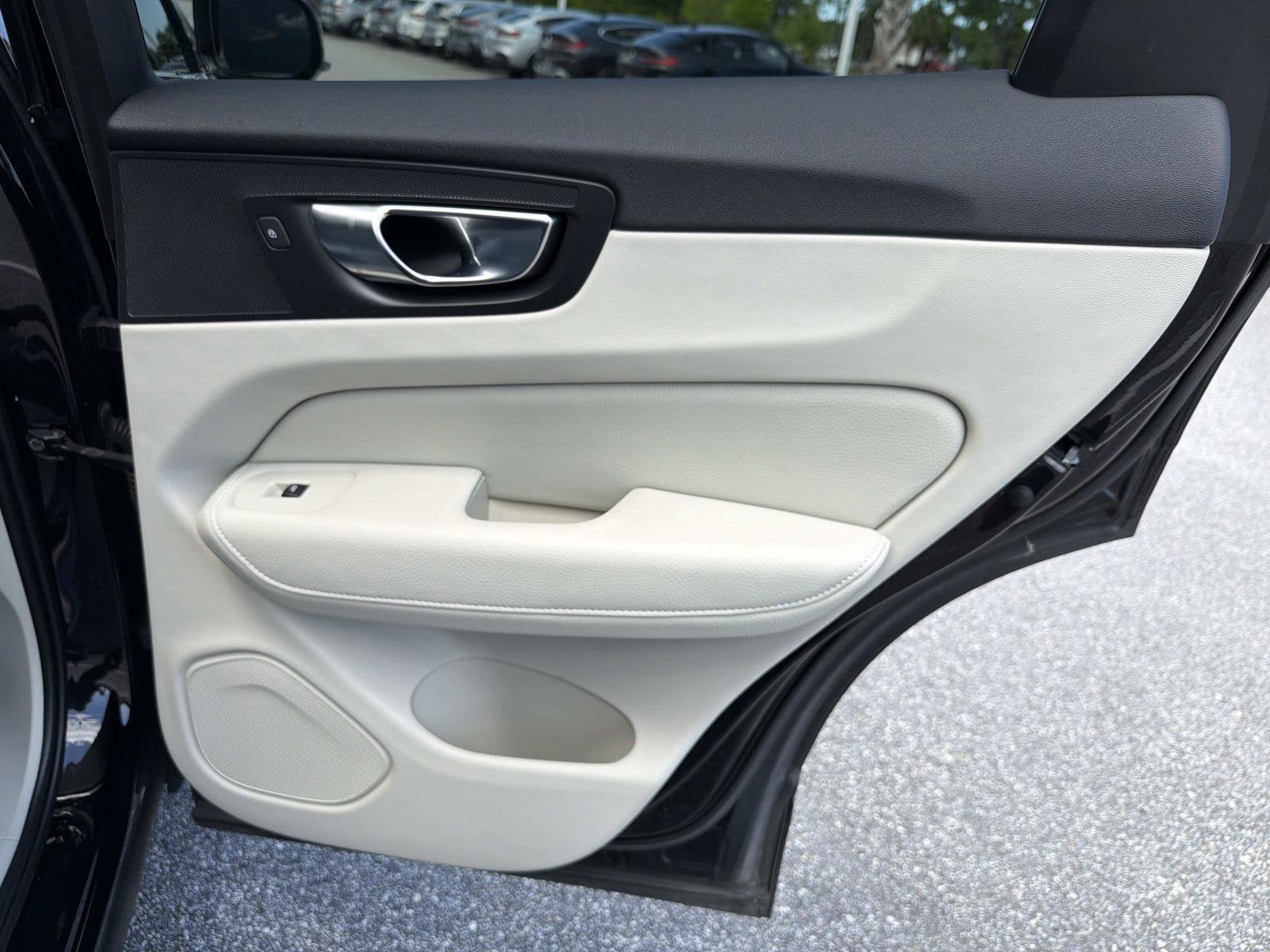 2020 Volvo XC60 Inscription