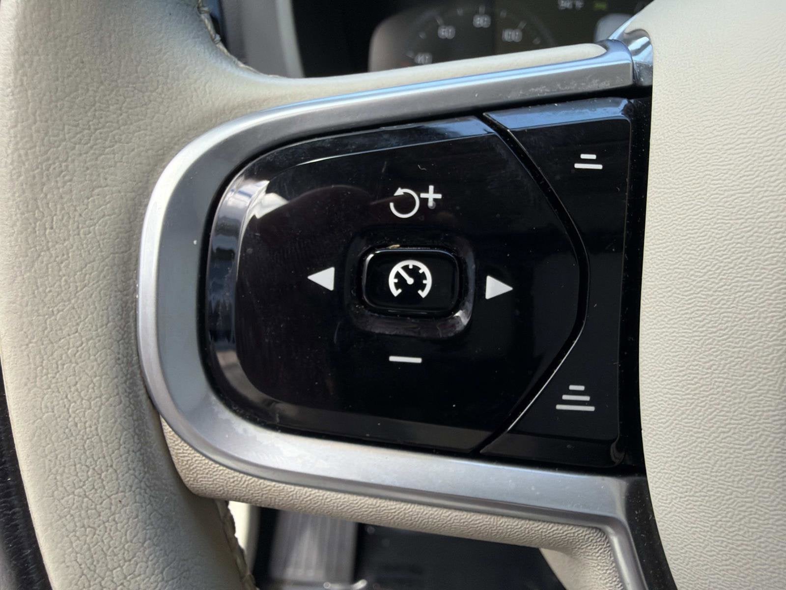 2020 Volvo XC60 Inscription