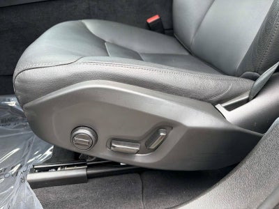 2025 Volvo XC60 Plug-In Hybrid Core