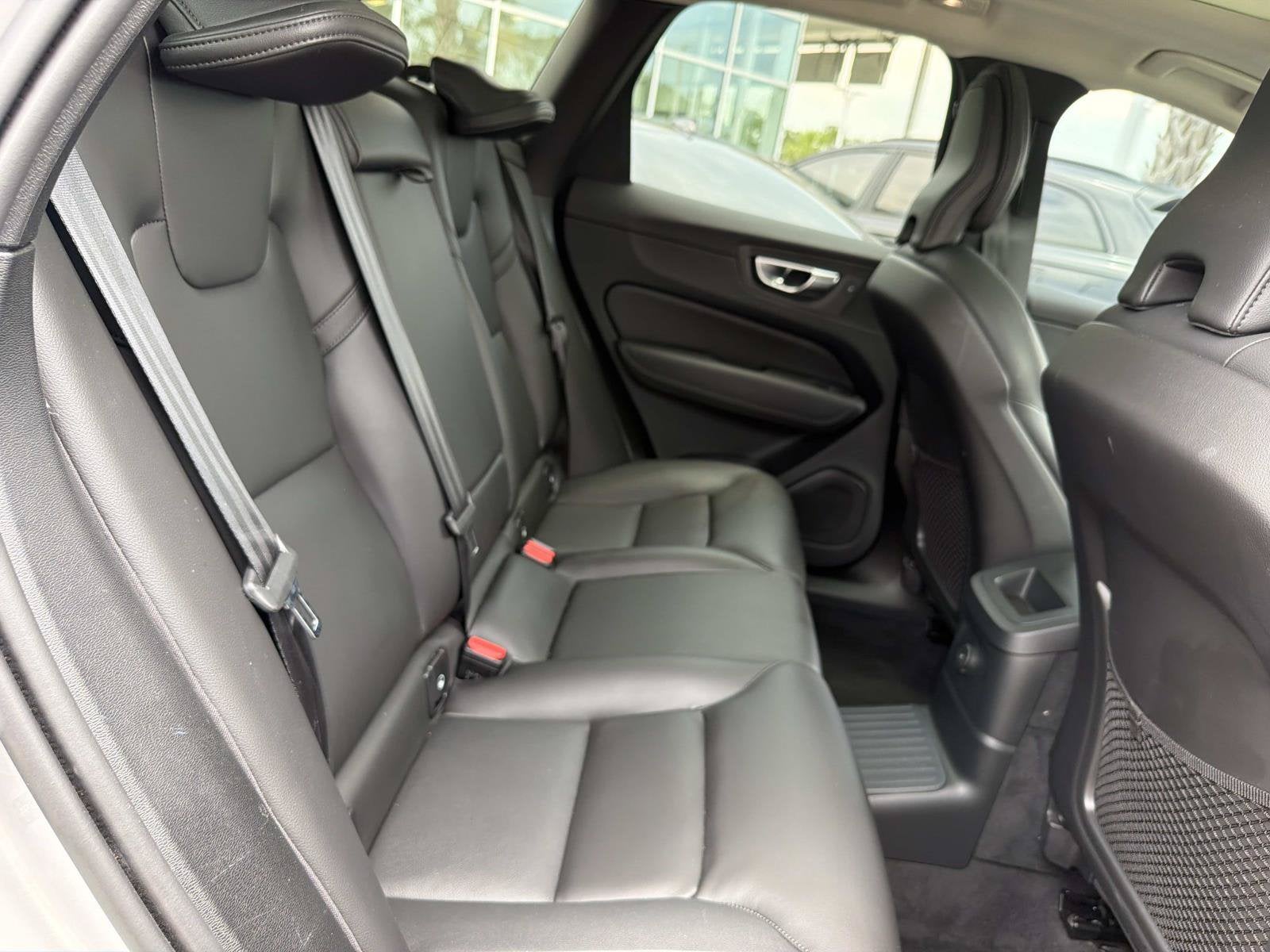 2025 Volvo XC60 Plug-In Hybrid Core