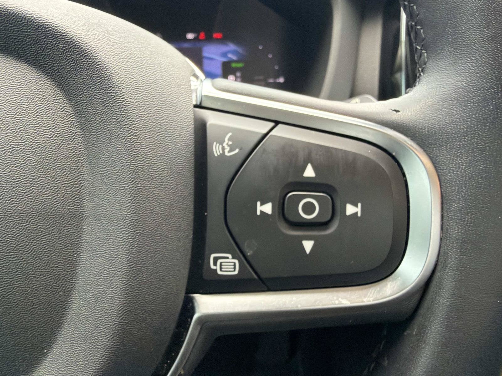 2025 Volvo XC60 Plug-In Hybrid Core