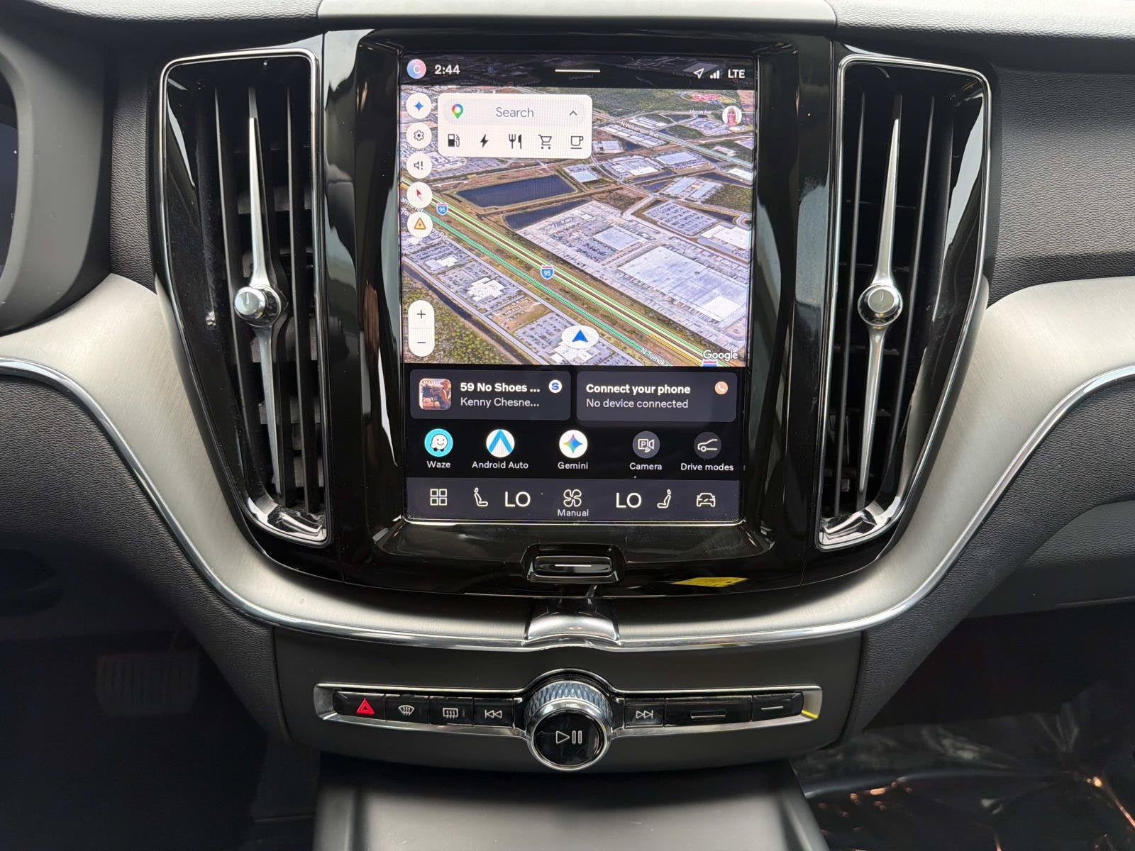 2025 Volvo XC60 Plug-In Hybrid Core