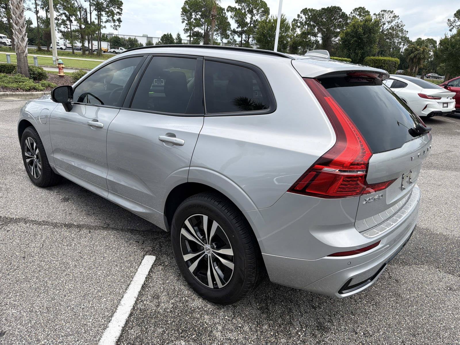 2025 Volvo XC60 Plug-In Hybrid Core