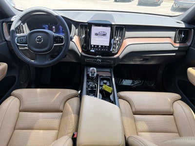 2024 Volvo XC60 Ultimate Dark Theme