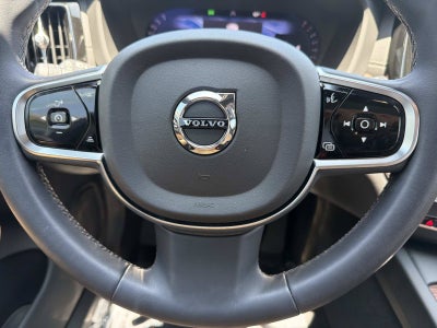 2024 Volvo XC60 Ultimate Dark Theme