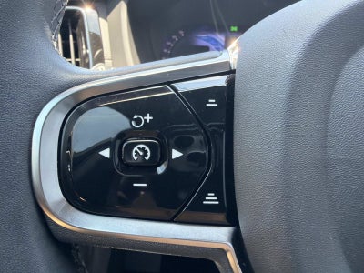 2024 Volvo XC60 Ultimate Dark Theme