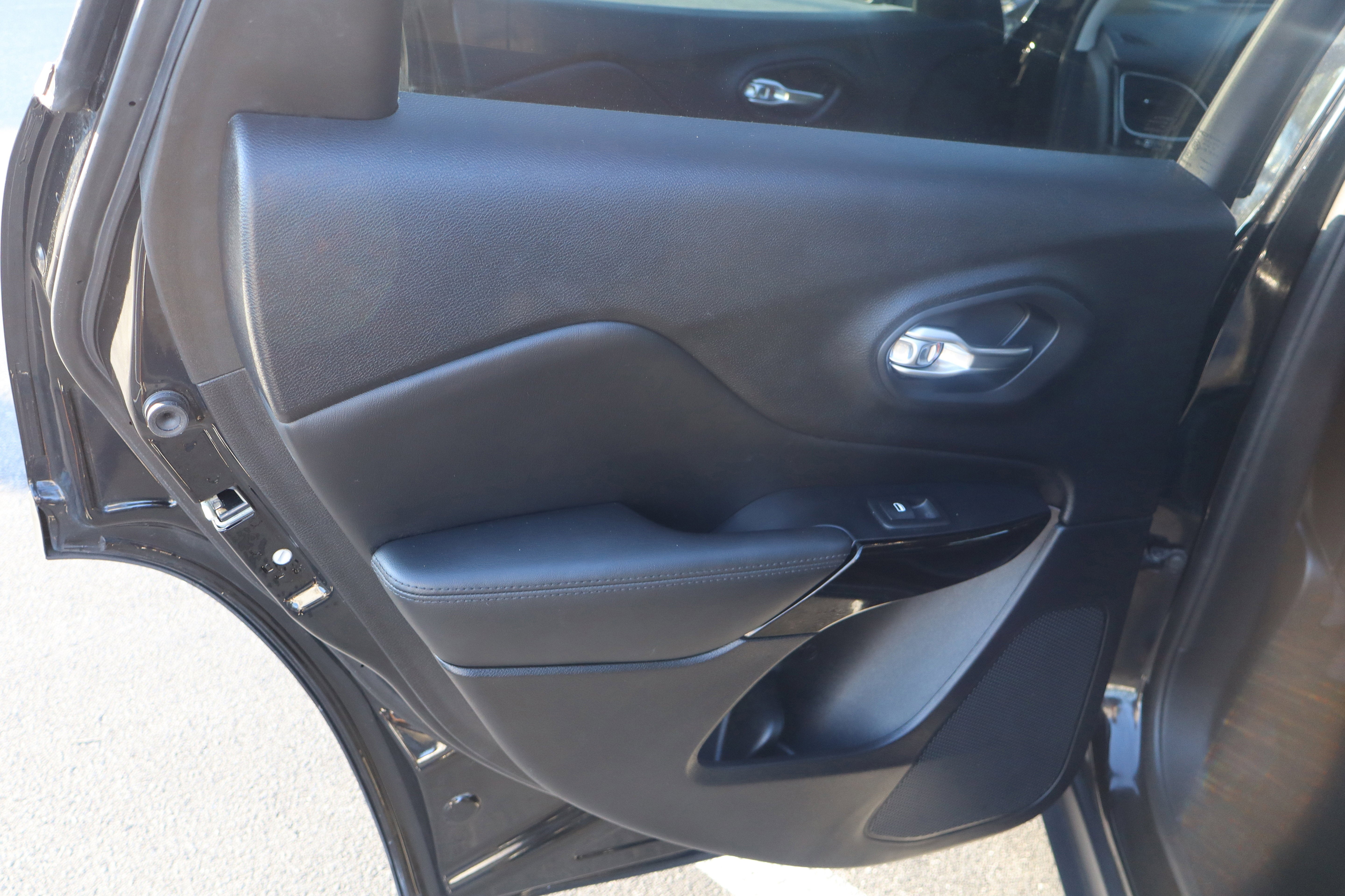 2021 Jeep Cherokee Altitude