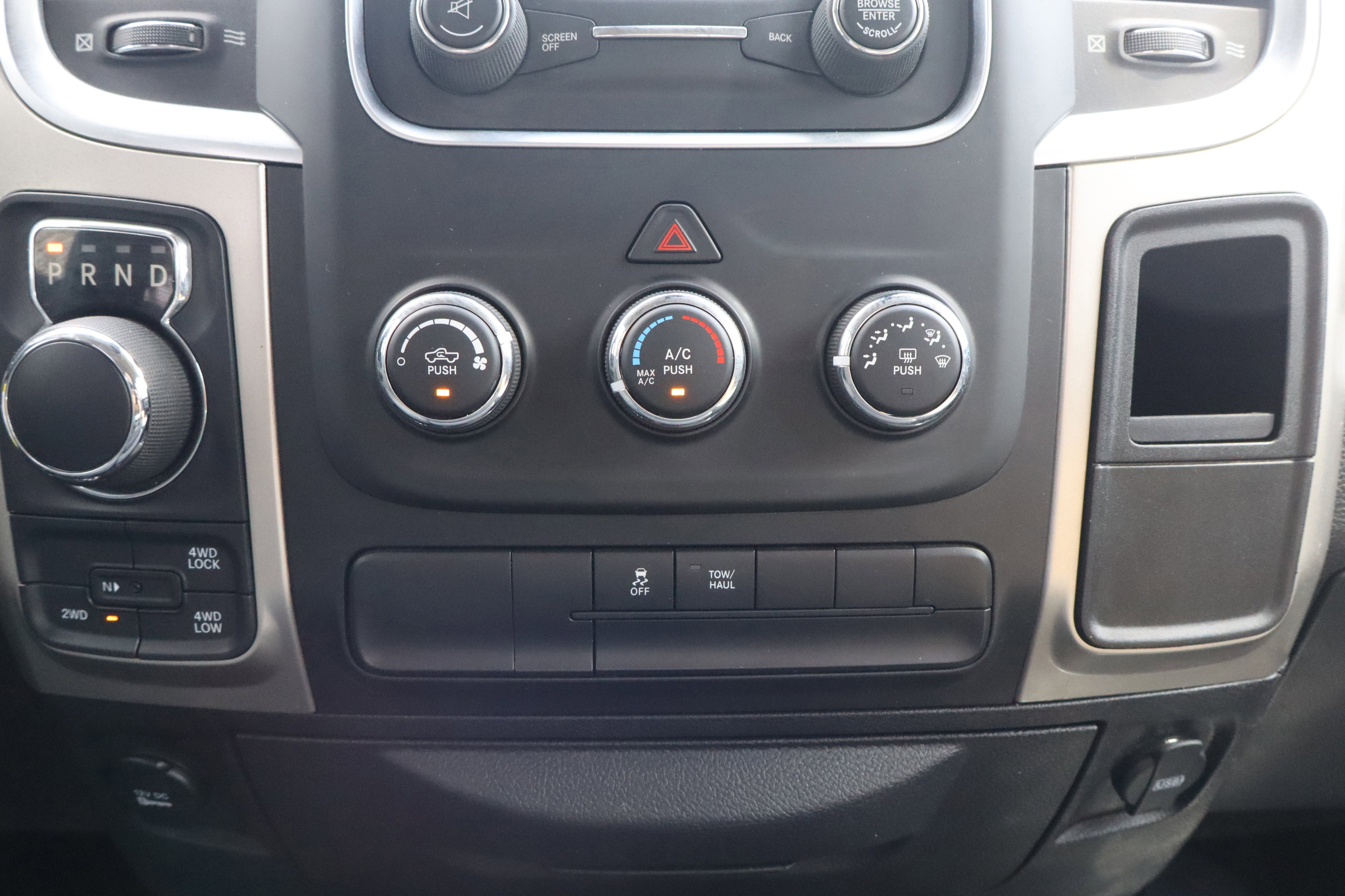 2018 RAM 1500 SLT