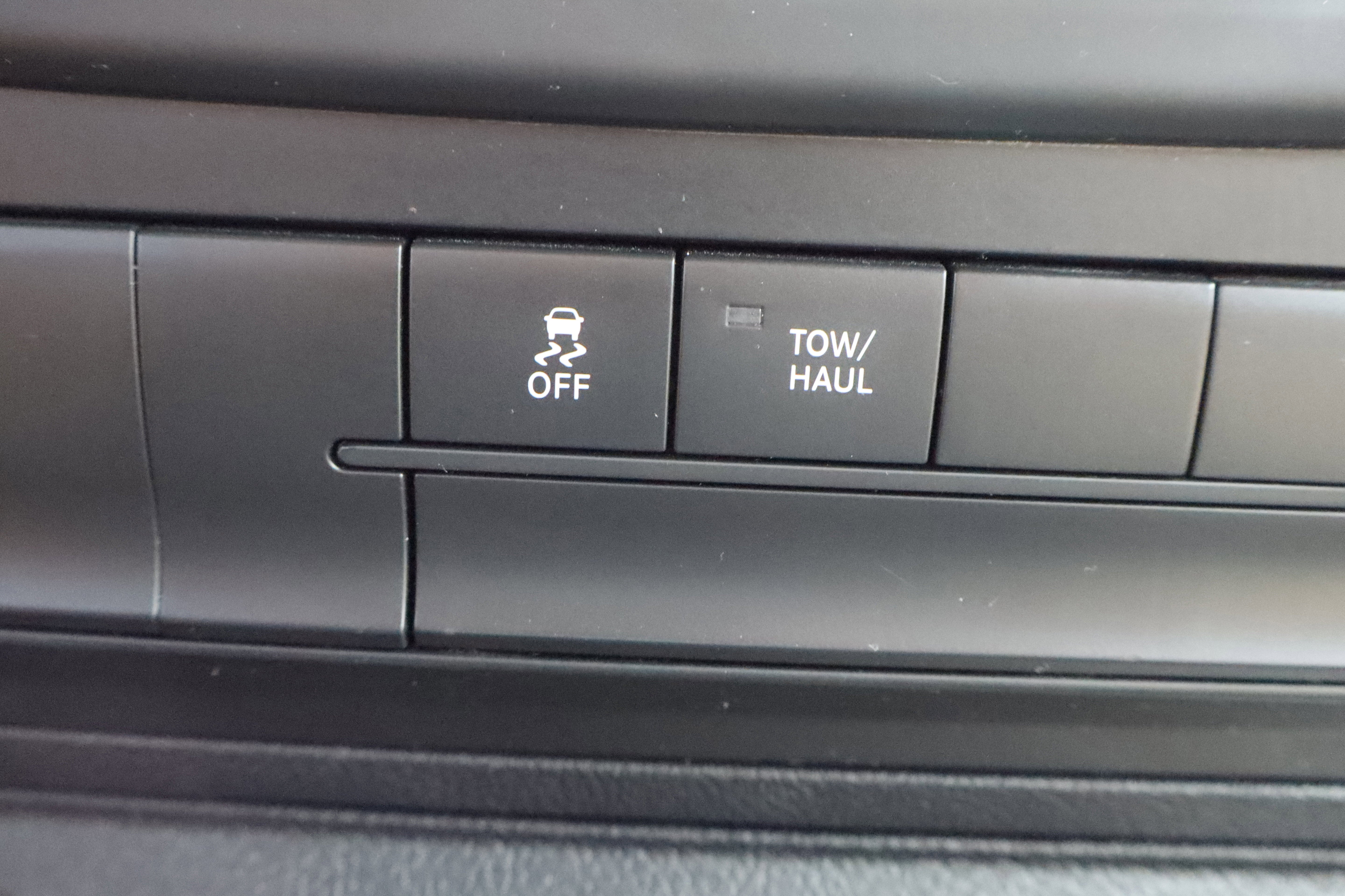 2018 RAM 1500 SLT