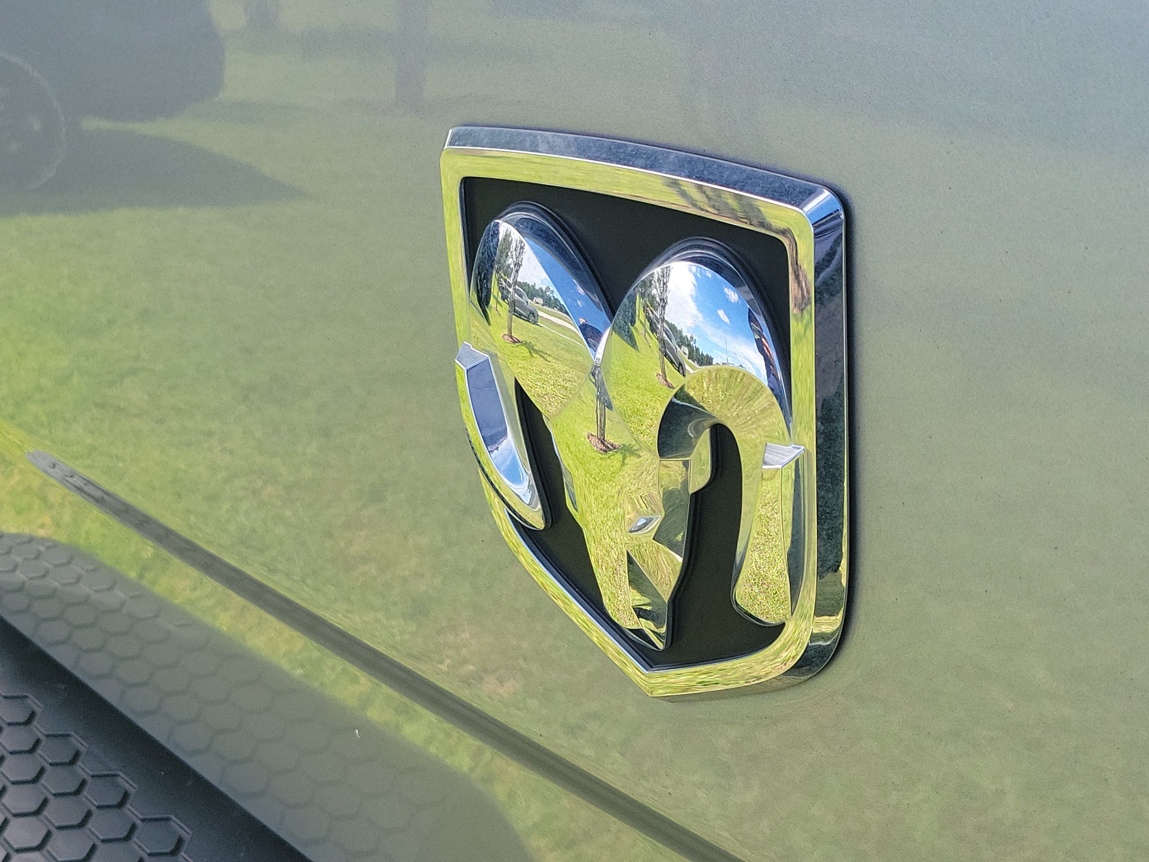 2022 RAM 1500 Classic SLT