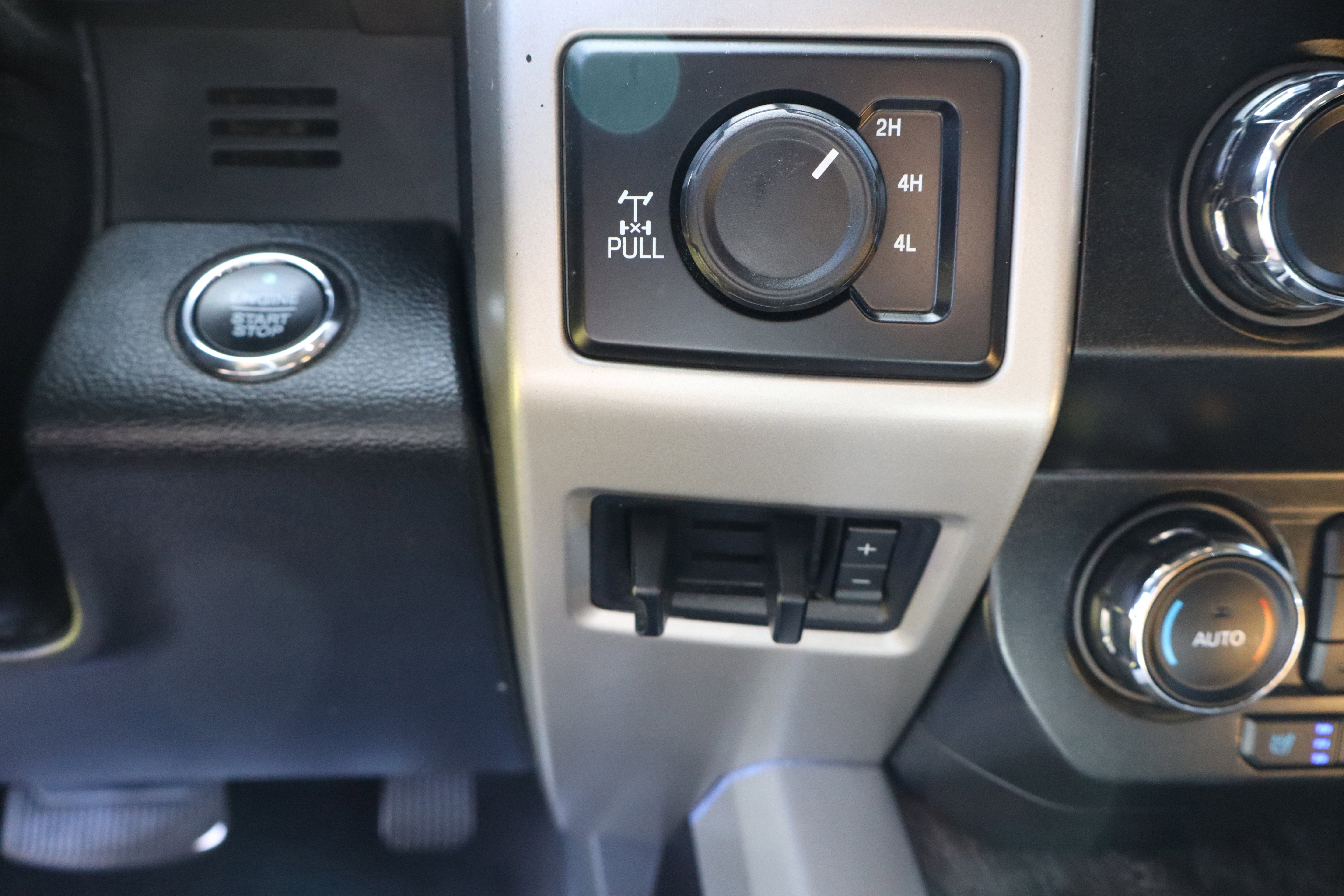 2019 Ford Super Duty F-250 SRW Base