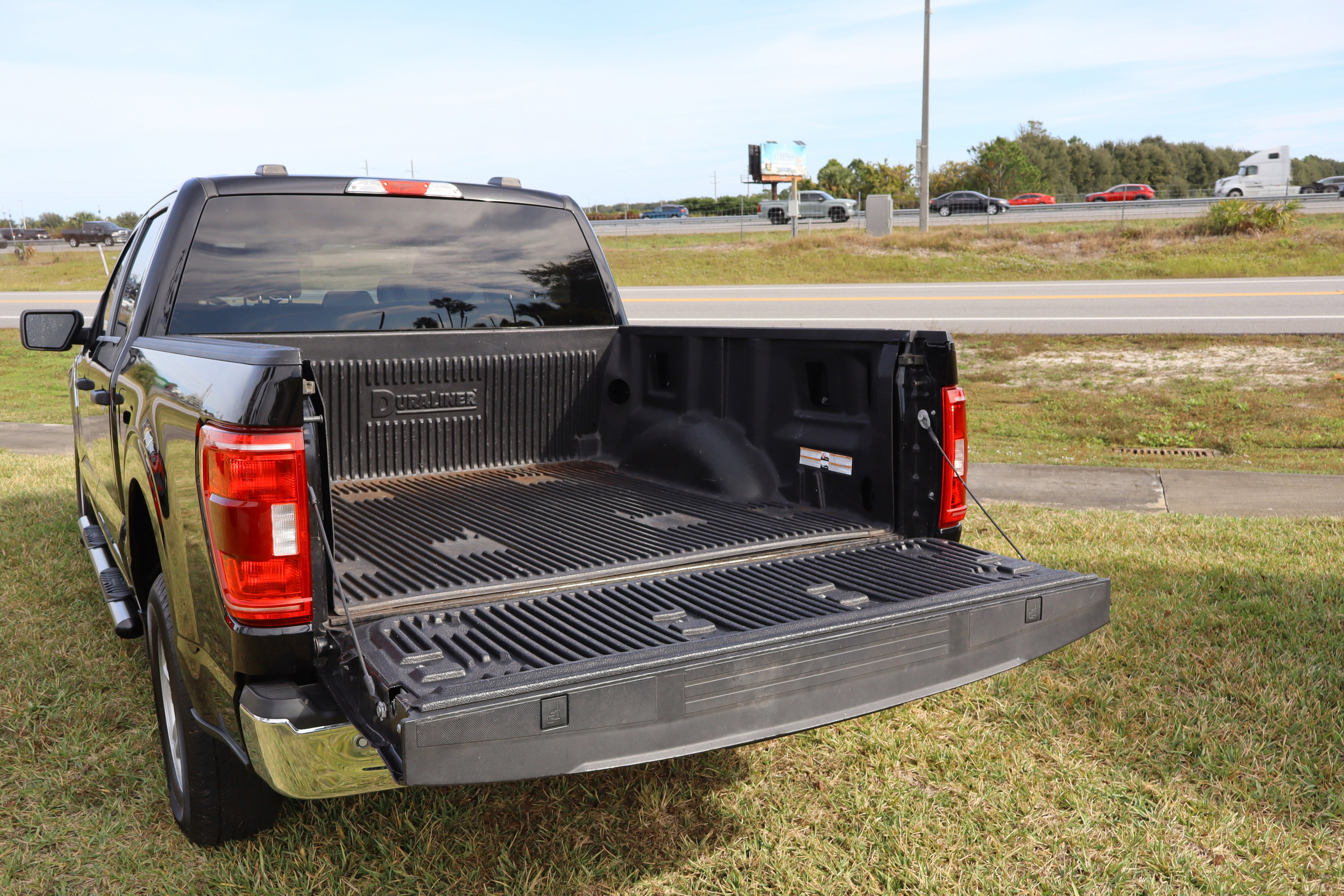 2023 Ford F-150 XLT 2WD SuperCrew 5.5' Box